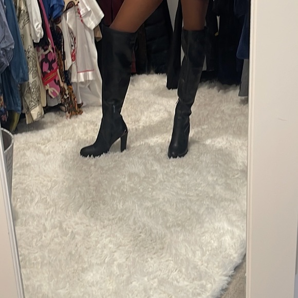Guess Knee High Black Boots - Picture 5 of 9